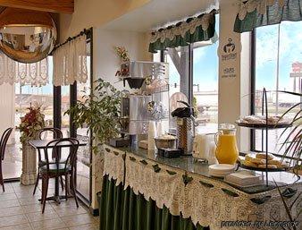 Super 8 By Wyndham Sallisaw Restaurant bilde